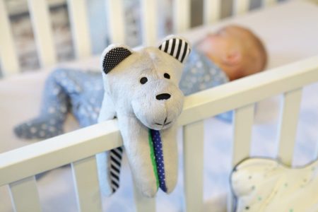 Je-suis-papa.com : L’ours en peluche qui fait dormir les bébés