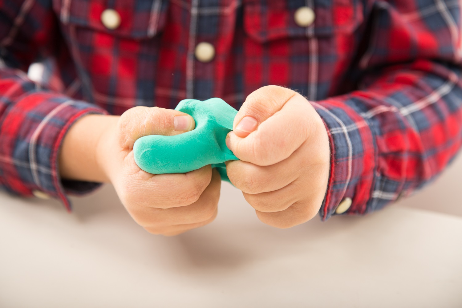 Terapia ręki – czym jest i kiedy powinno się ją stosować u dziecka?